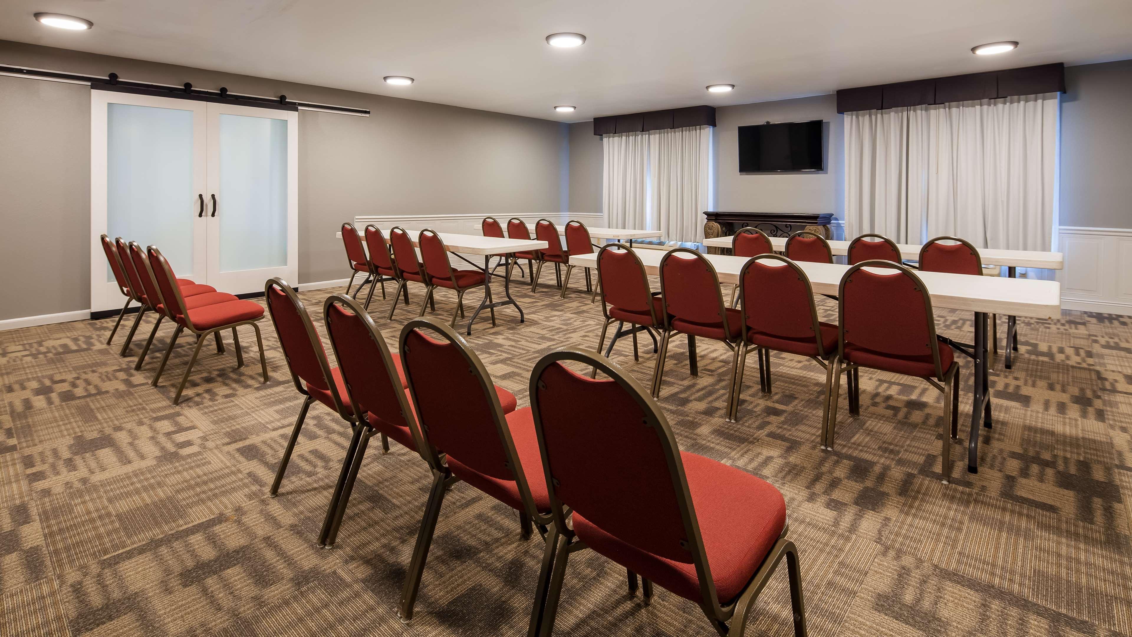 Best Western Plus Boardman Inn & Suites Poland Ngoại thất bức ảnh
